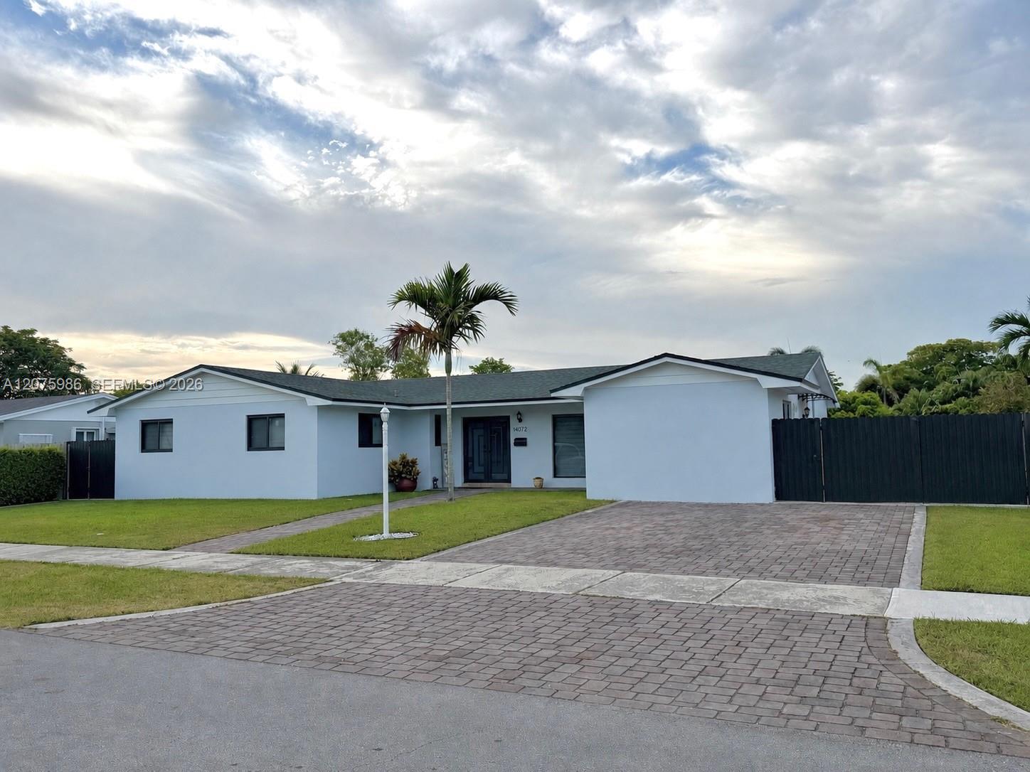 14072 SW 80th St, Miami FL 33183 photo 3