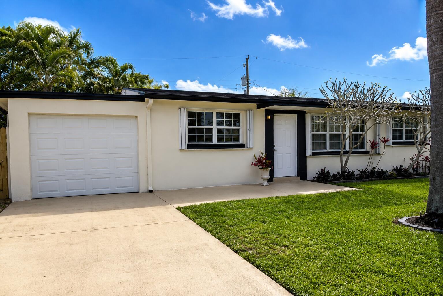 4344 S Mary Circle, Palm Beach Gardens FL 33410 photo 2