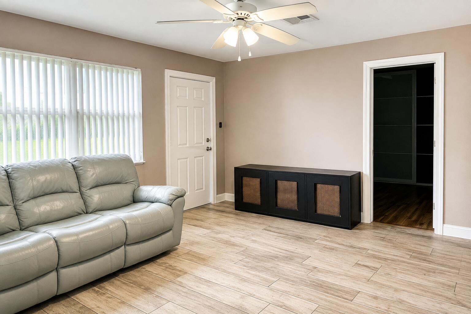 4344 S Mary Circle, Palm Beach Gardens FL 33410 photo 3