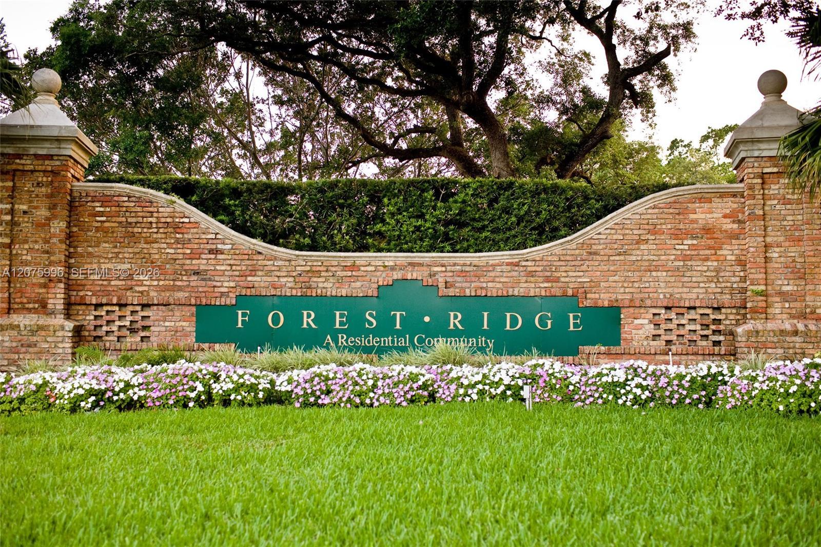 9317 Arborwood Cir, Davie FL 33328