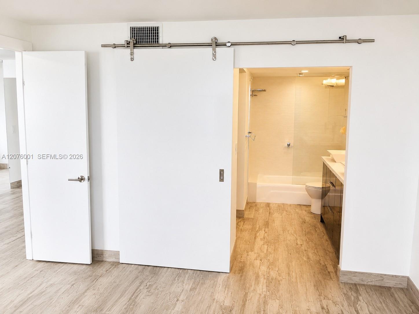 2333 Brickell Ave. # 2309, Miami FL 33129 photo 4