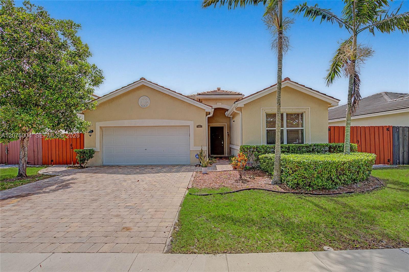 527 SE 31st Ave, Homestead FL 33033