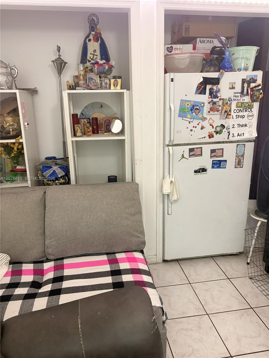 12820 NW 104th Ave, Hialeah Gardens FL 33018 photo 2