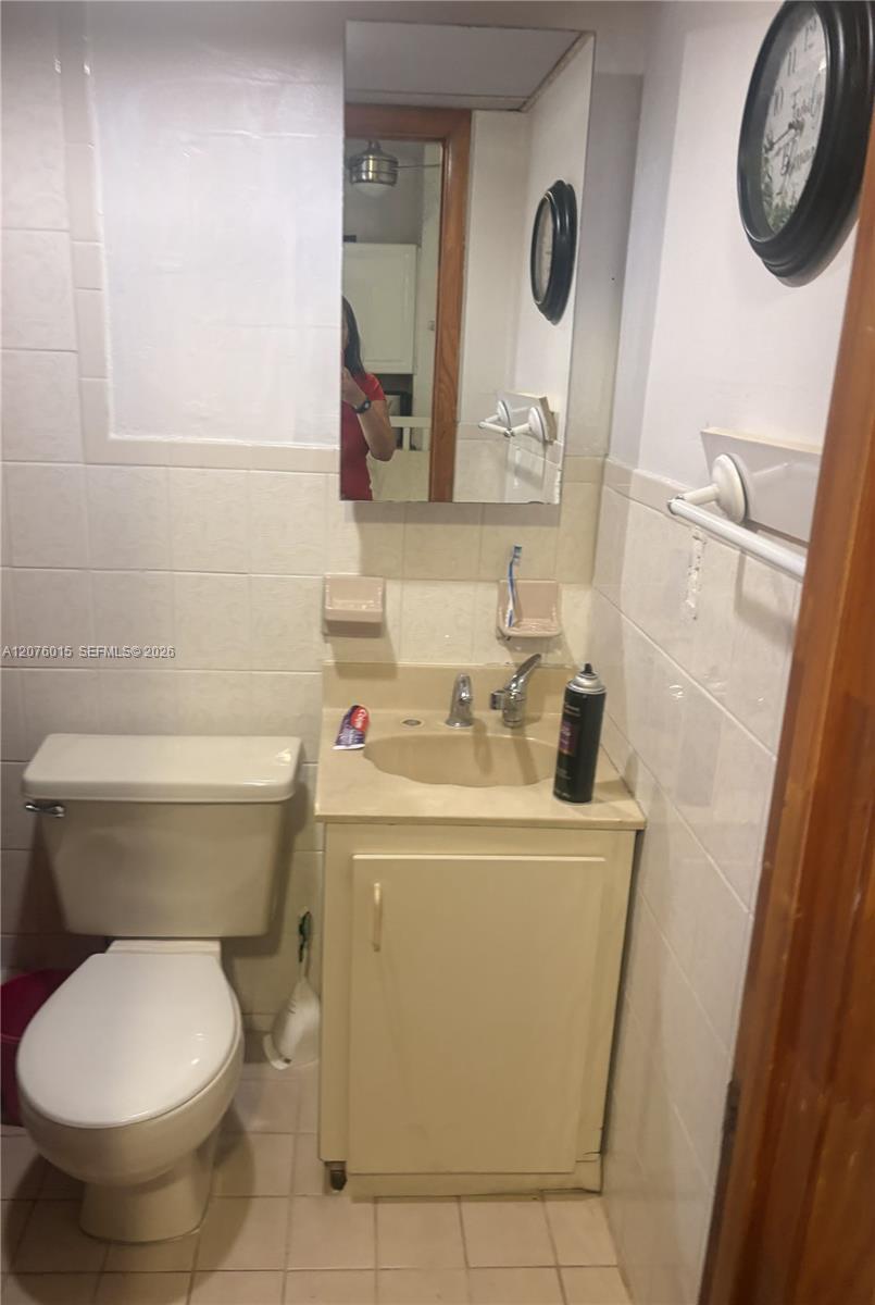 12820 NW 104th Ave, Hialeah Gardens FL 33018 photo 5