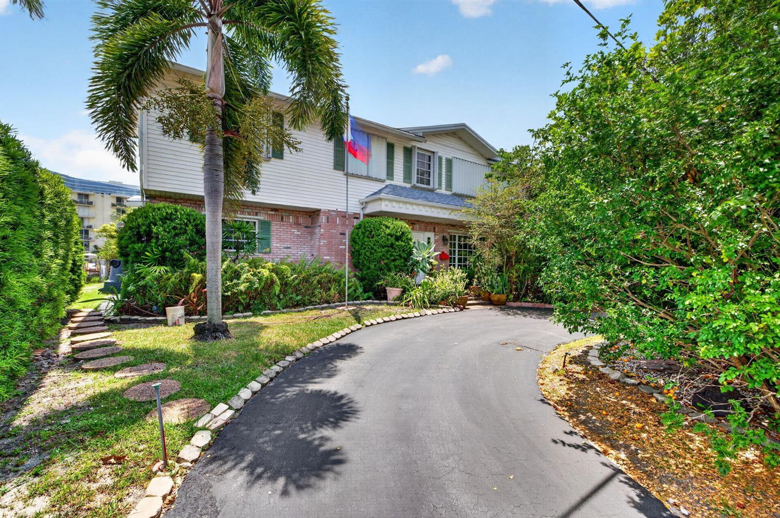 1636 SE 14TH Street, Fort Lauderdale FL 33316 photo 2