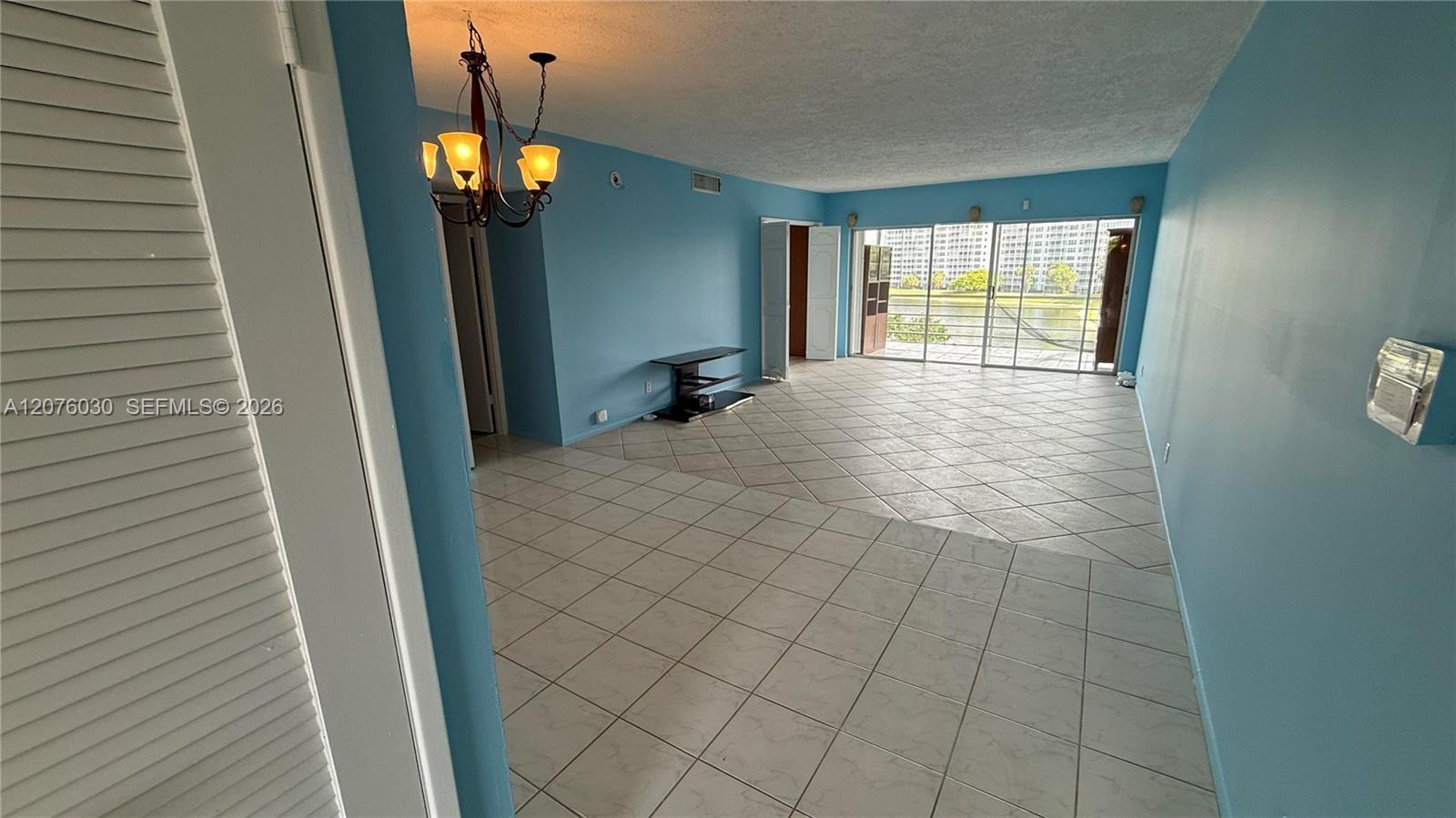 2751 N Palm Aire Dr # 502, Pompano Beach FL 33069 photo 4