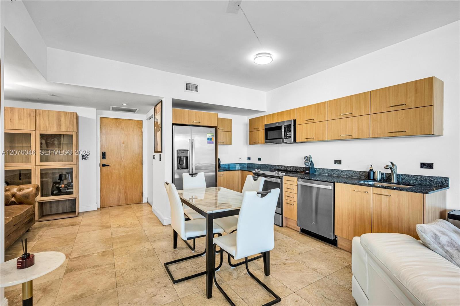 350 S Miami Ave # 2009, Miami FL 33130 photo 3