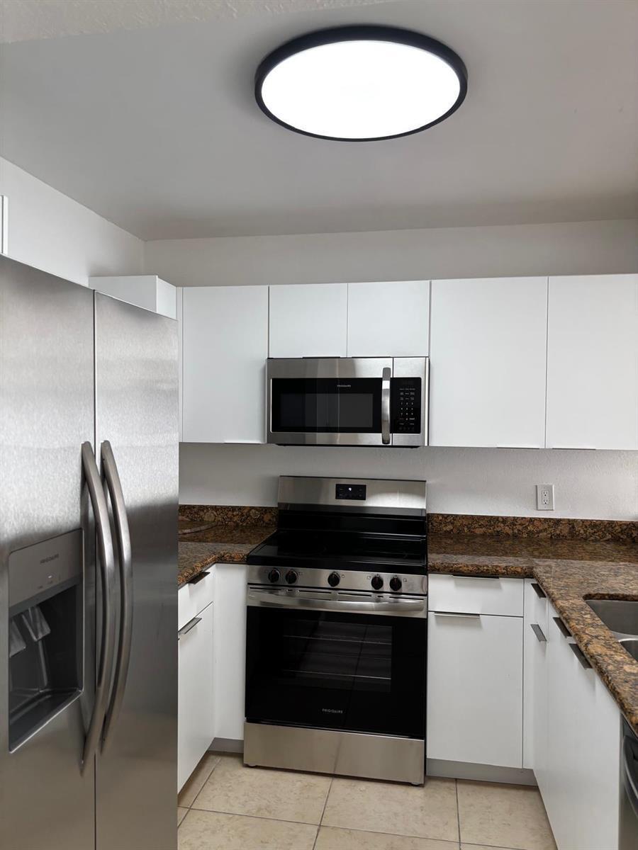 1515 LAKE CRYSTAL Drive # B, West Palm Beach FL 33411 photo 5