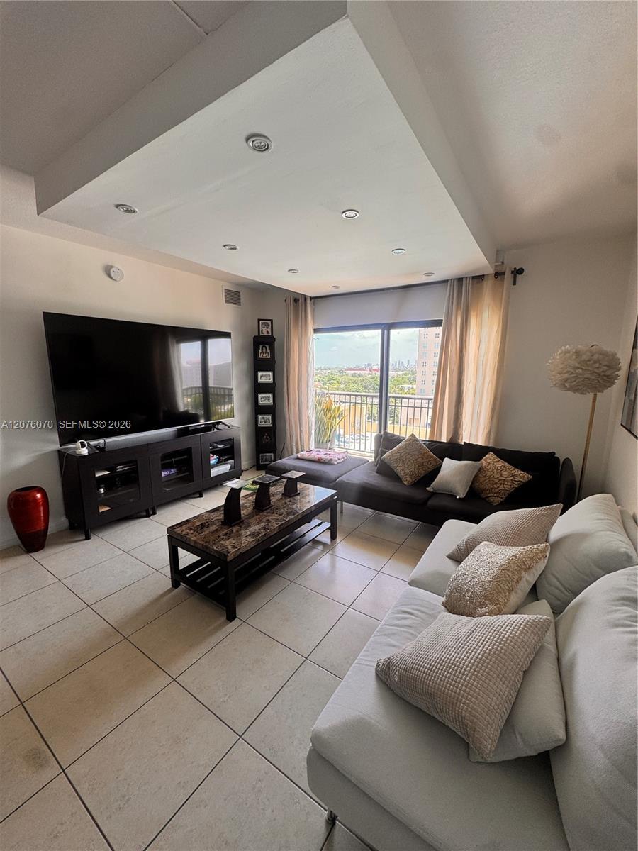 4242 NW 2nd St # 808, Miami FL 33126 photo 3