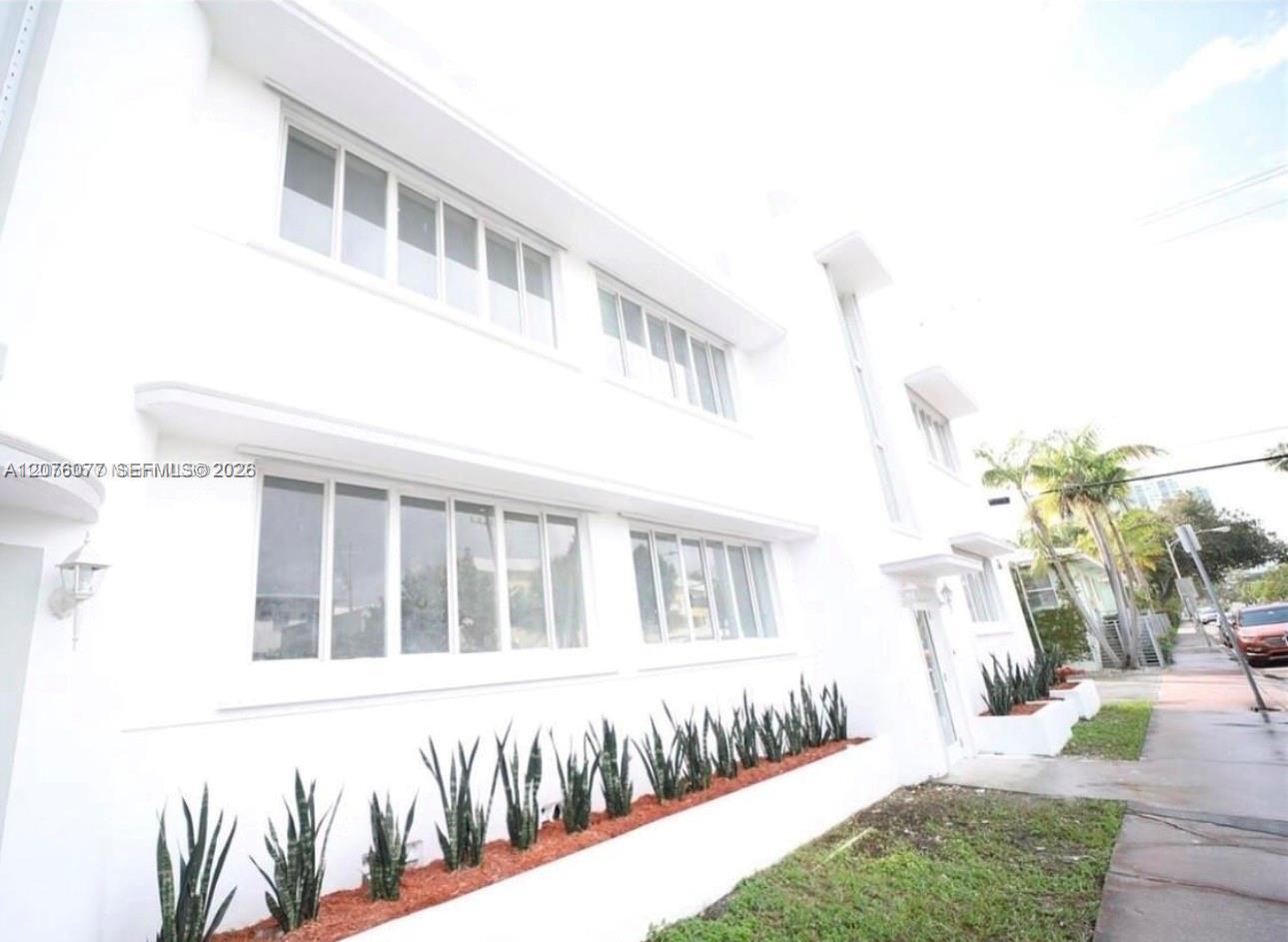 810 7th St # 106, Miami Beach FL 33139 photo 2