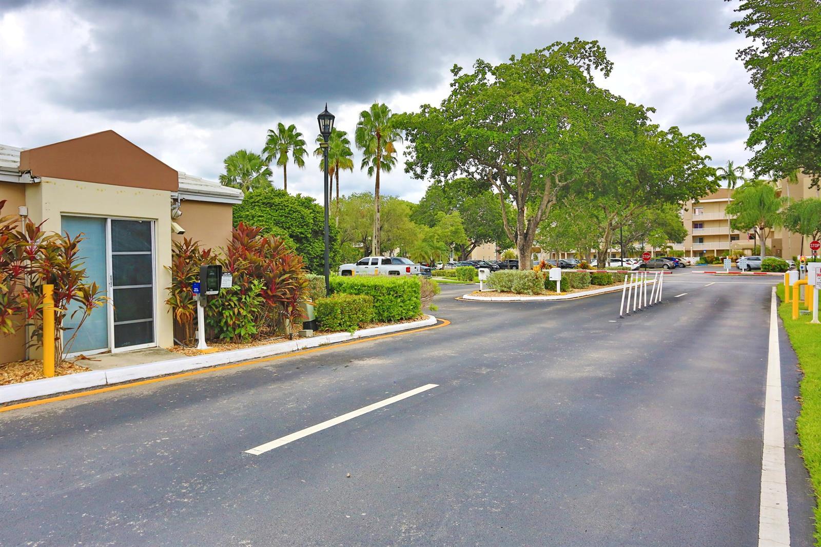 7553 TRENT Drive # 211, Tamarac FL 33321 photo 4