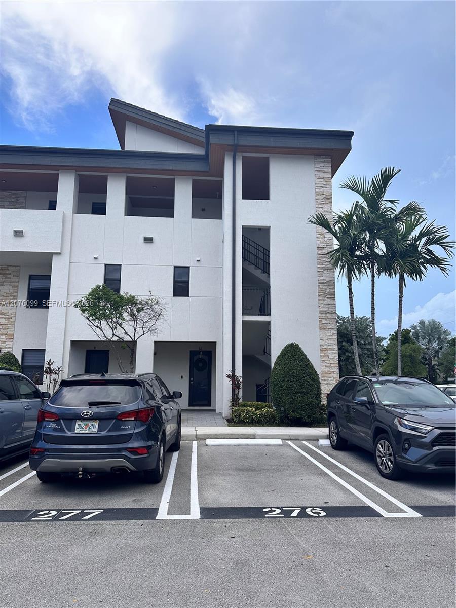 10437 NW 82nd St # 35, Doral FL 33178 photo 2