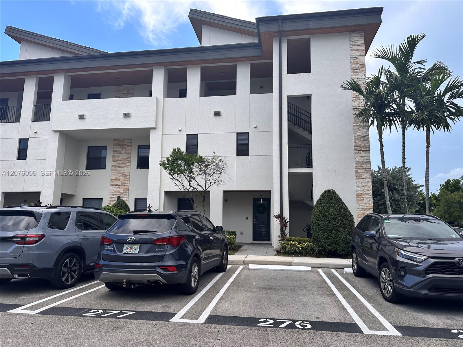 10437 NW 82nd St # 35, Doral FL 33178
