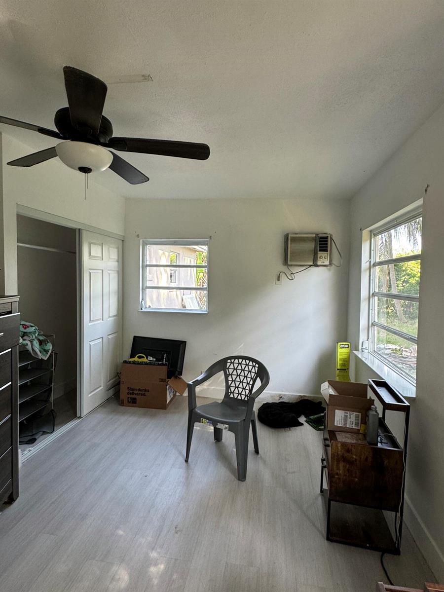 1624 BOARDMAN Avenue, West Palm Beach FL 33407 photo 4