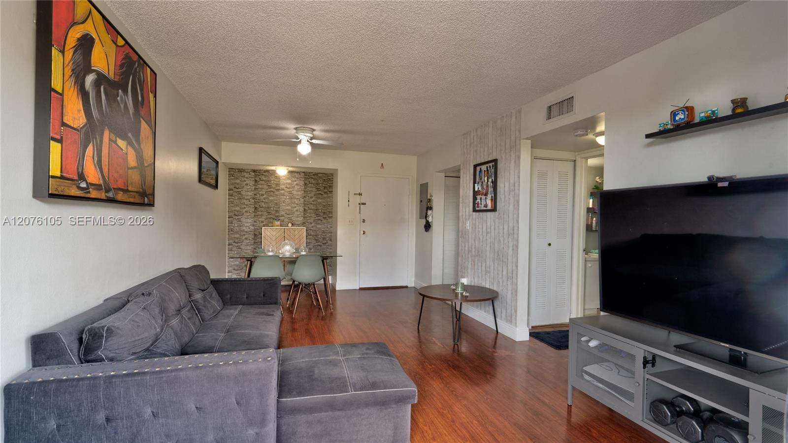 8320 NW 8th St # 302, Miami FL 33126 photo 2