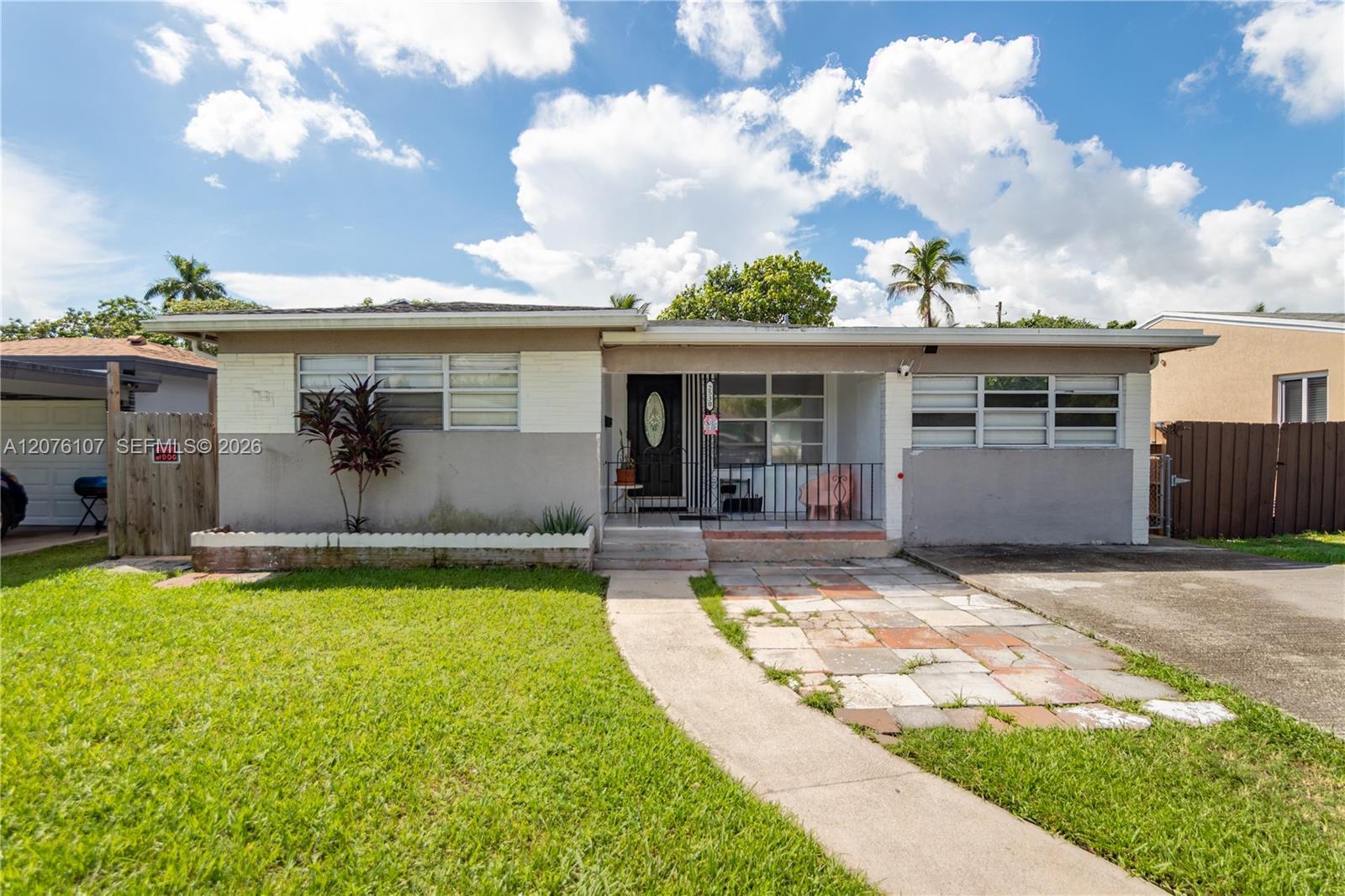 2530 Rodman, Hollywood FL 33020 photo 2