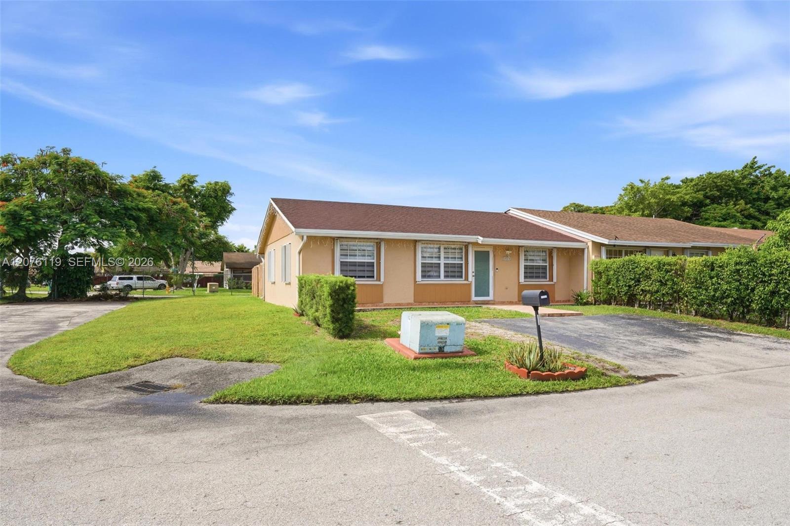 15378 SW 69th Ln, Miami FL 33193