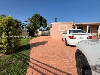 17201 NW 54th Ct, Miami Gardens FL 33055 photo 2