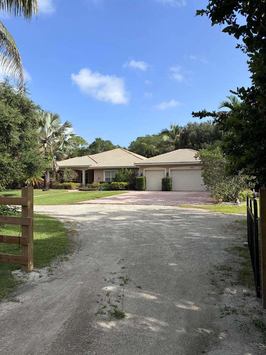 6937 MONMOUTH Road, West Palm Beach FL 33413 photo 3
