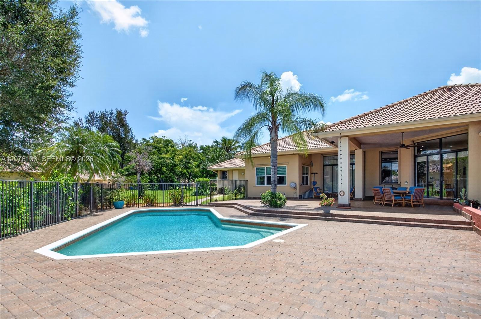 2725 Hunter Rd, Weston FL 33331 photo 3