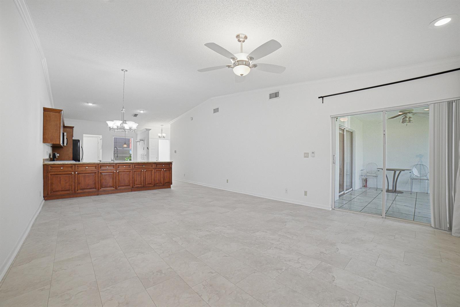 6070 SUNNY MANOR Court, Delray Beach FL 33484 photo 3