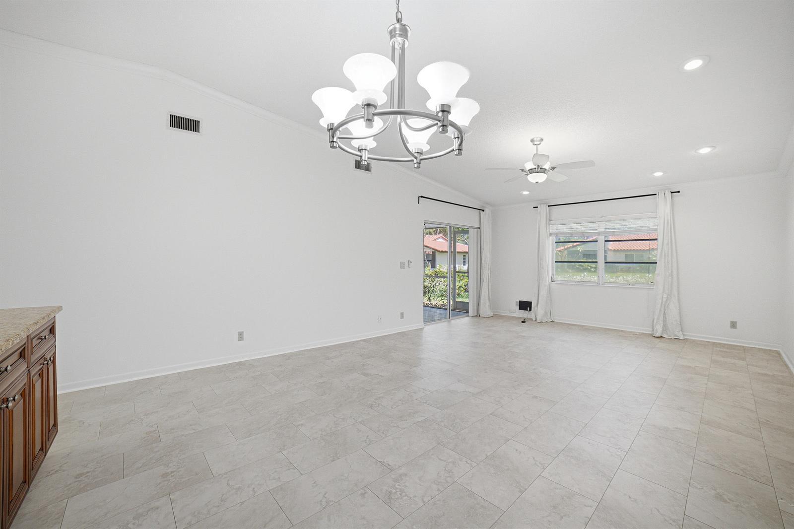 6070 SUNNY MANOR Court, Delray Beach FL 33484 photo 4
