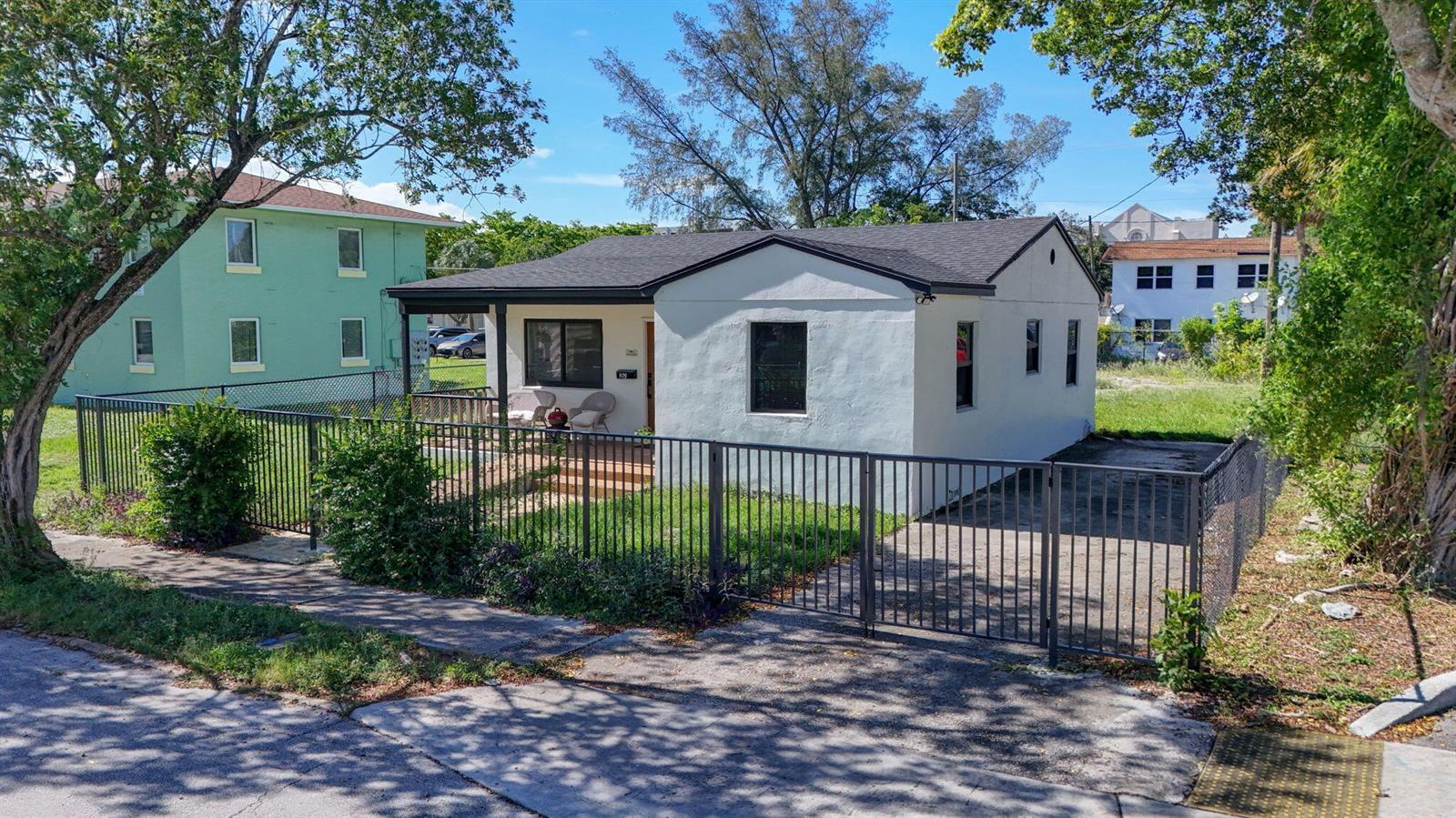 509 20TH Street, West Palm Beach FL 33407 photo 2