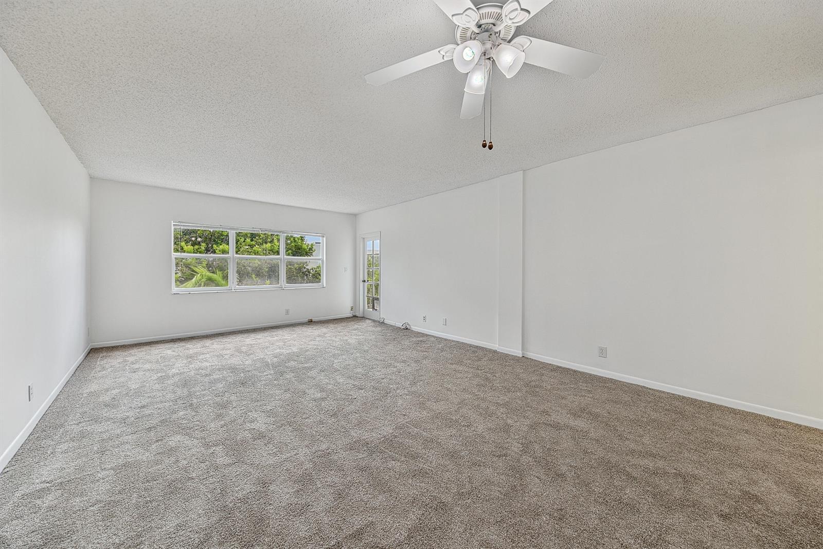 6731 Cypress Road Unit 402, Plantation FL 33317