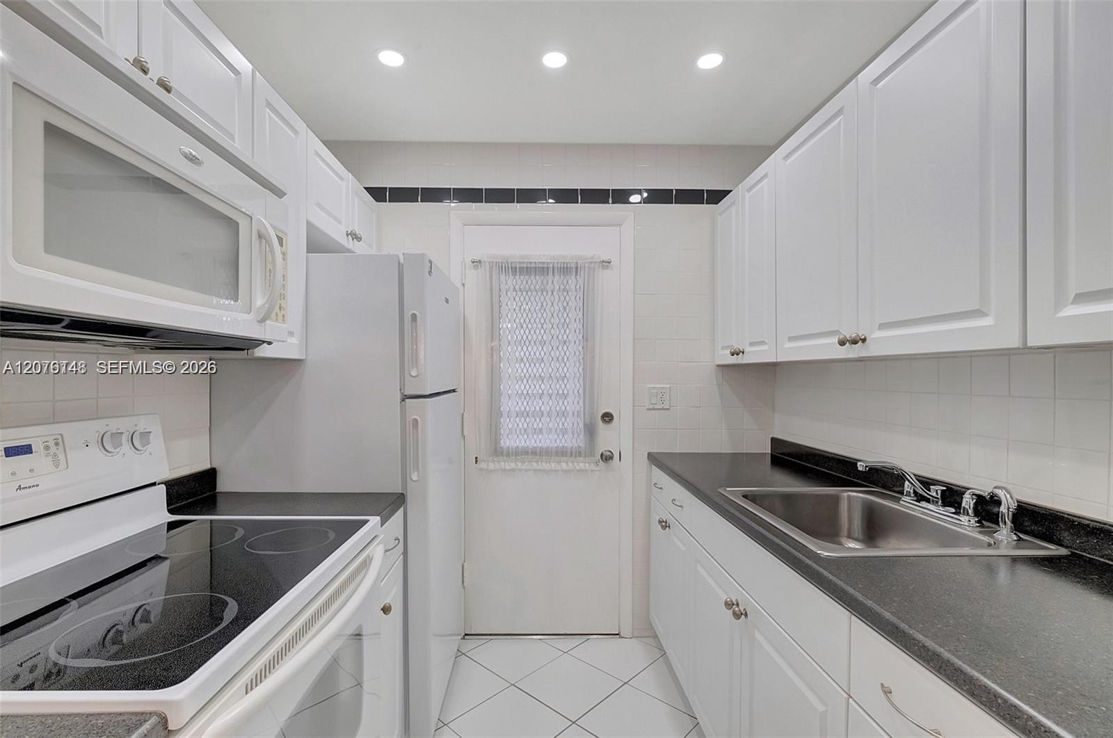 17001 NE 13th ave # 306, Miami FL 33162 photo 2