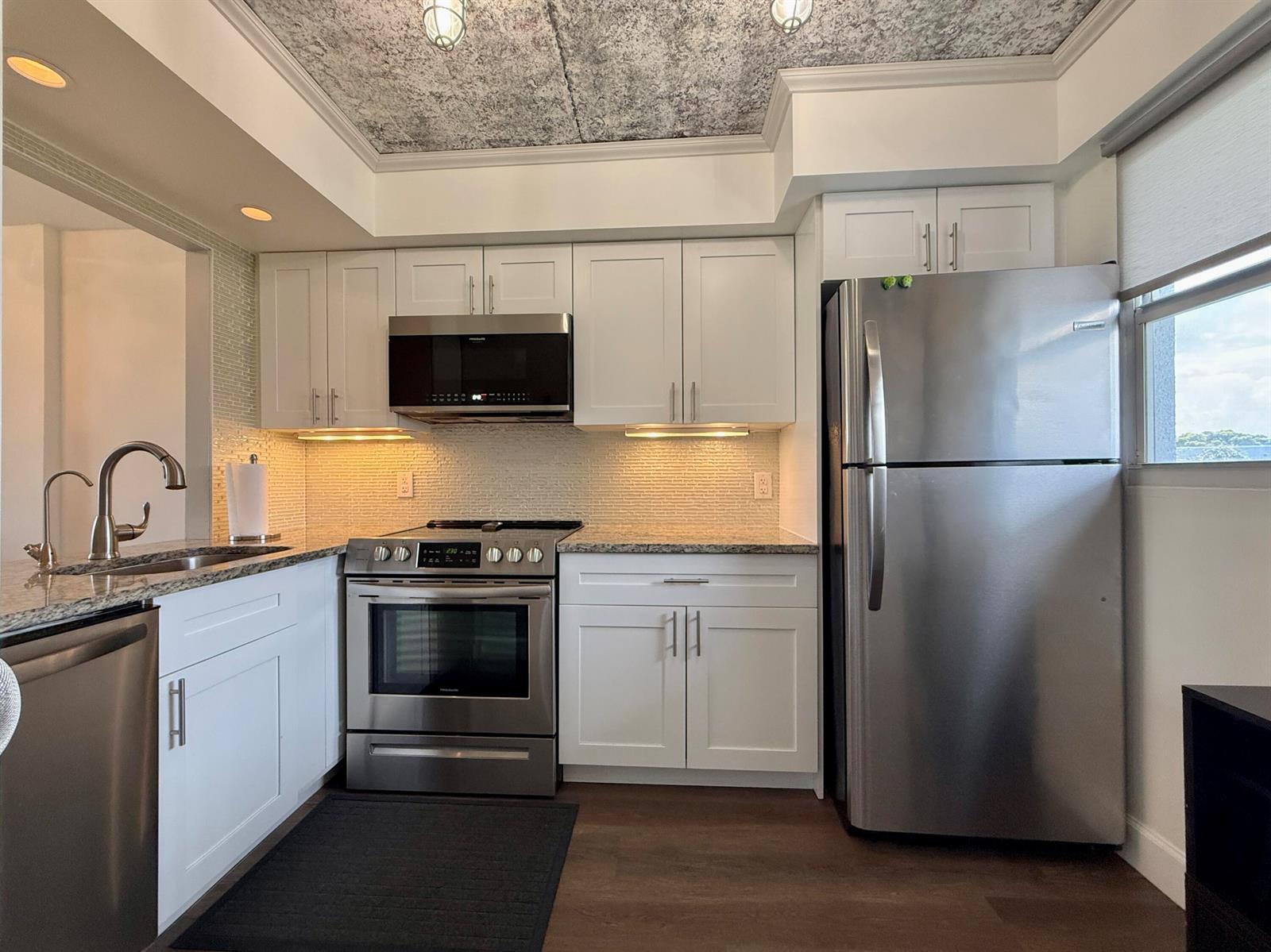 102 Royal Pk Drive # 4C, Oakland Park FL 33309 photo 2