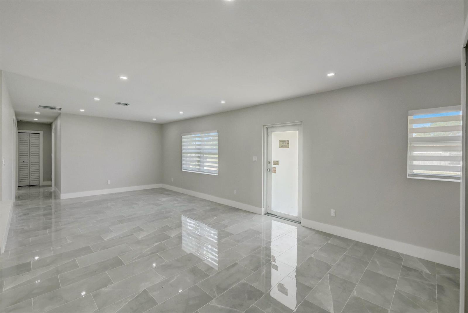 520 SW 13TH Place, Deerfield Beach FL 33441 photo 5