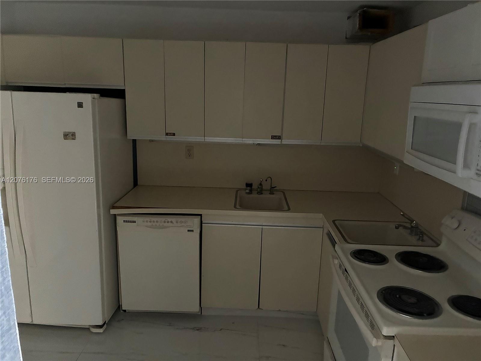 4301 Collins Ave # 402, Miami Beach FL 33140 photo 4