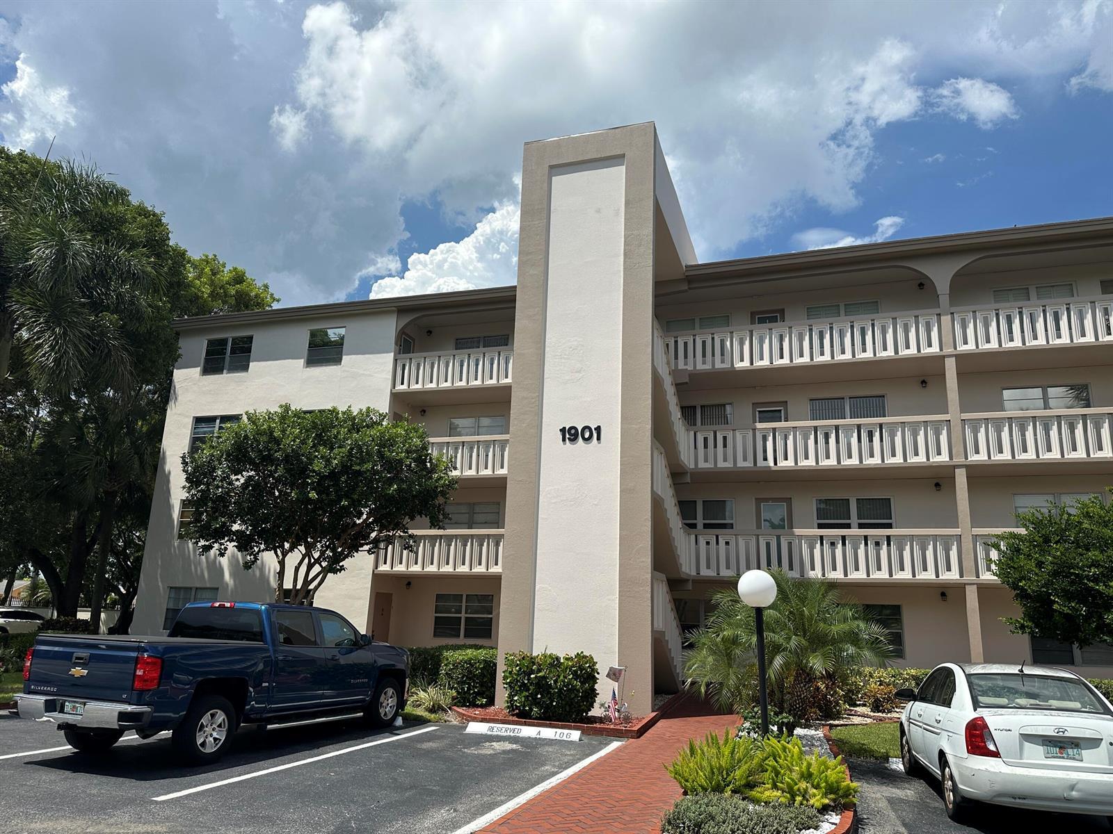 1901 Bermuda Circle # B1, Coconut Creek FL 33066 photo 2