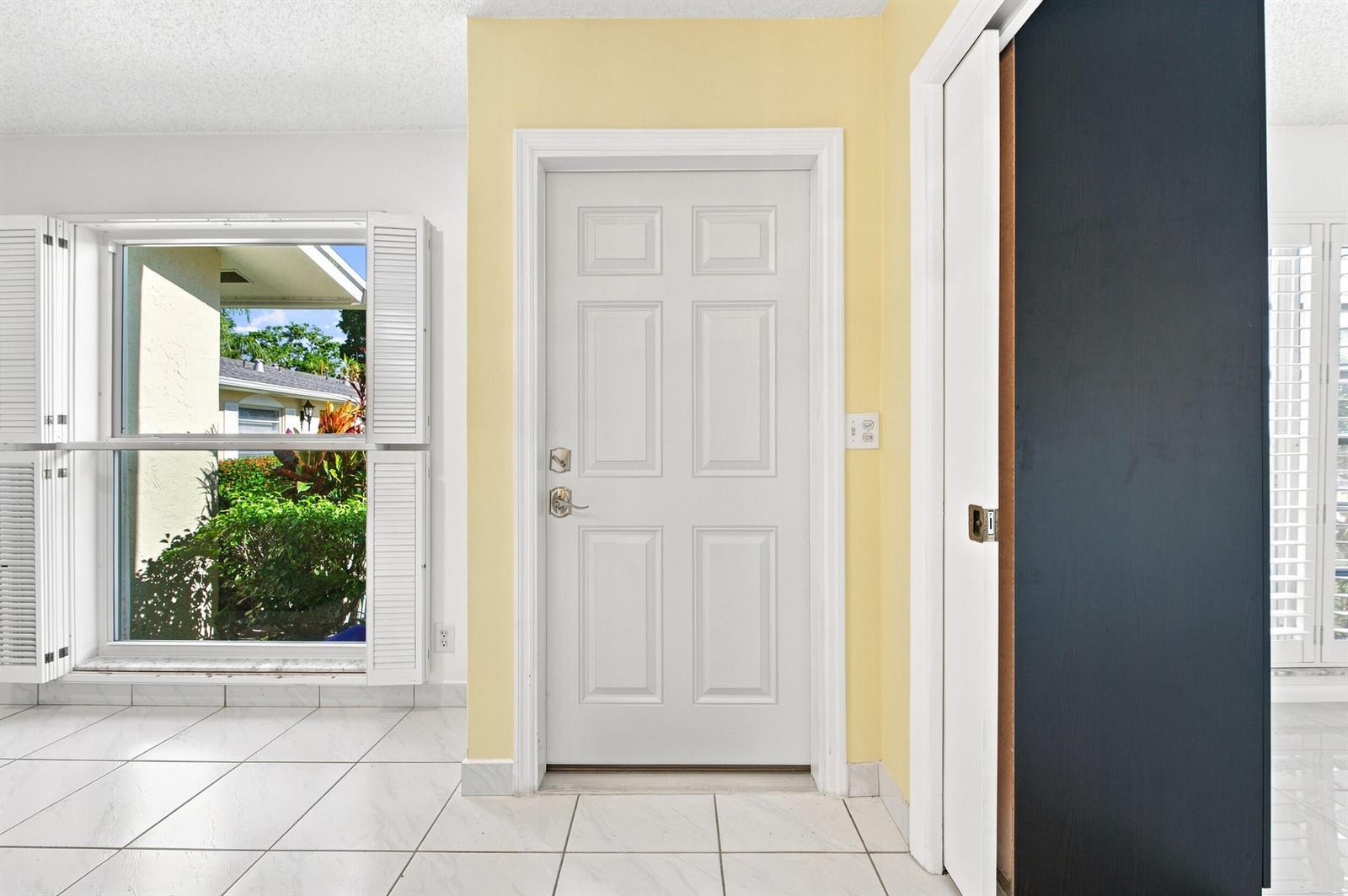 13782 Vía Flora #C, Delray Beach FL 33484 photo 5