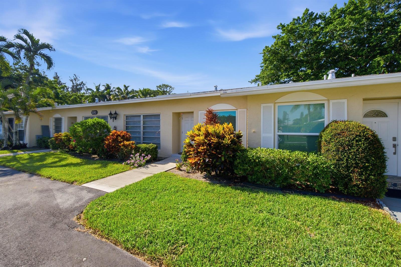 13782 Vía Flora #C, Delray Beach FL 33484 photo 4
