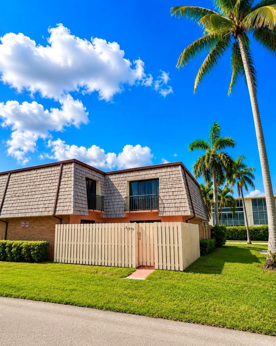 256 Lake Arbor Drive, Palm Springs FL 33461 photo 2