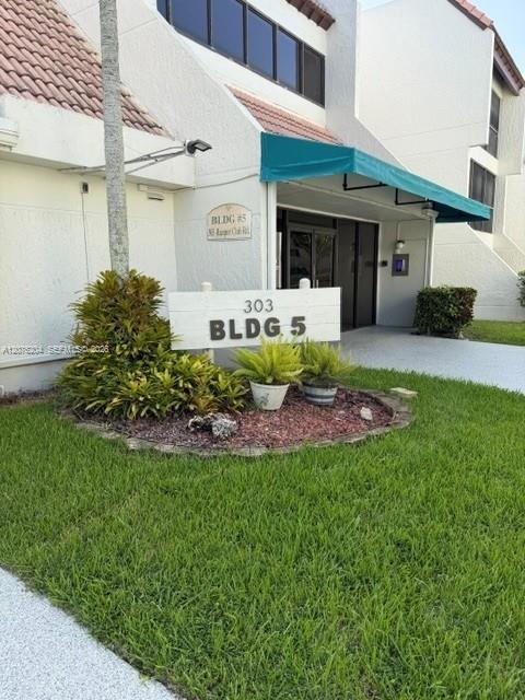 303 Racquet Club Rd # 309, Weston FL 33326