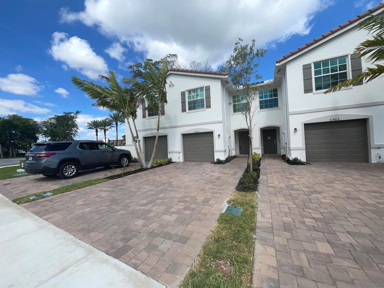 6907 Broadwater Lane, Lake Worth FL 33467
