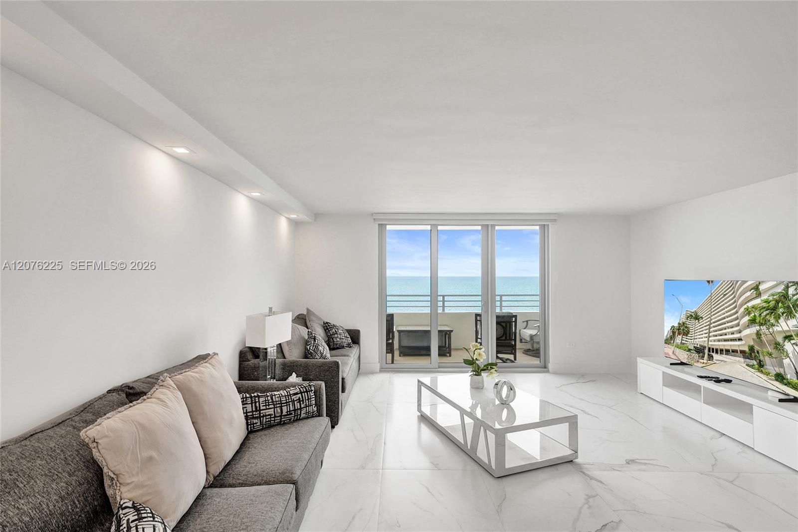 5555 Collins Ave # 9M, Miami Beach FL 33140 photo 3