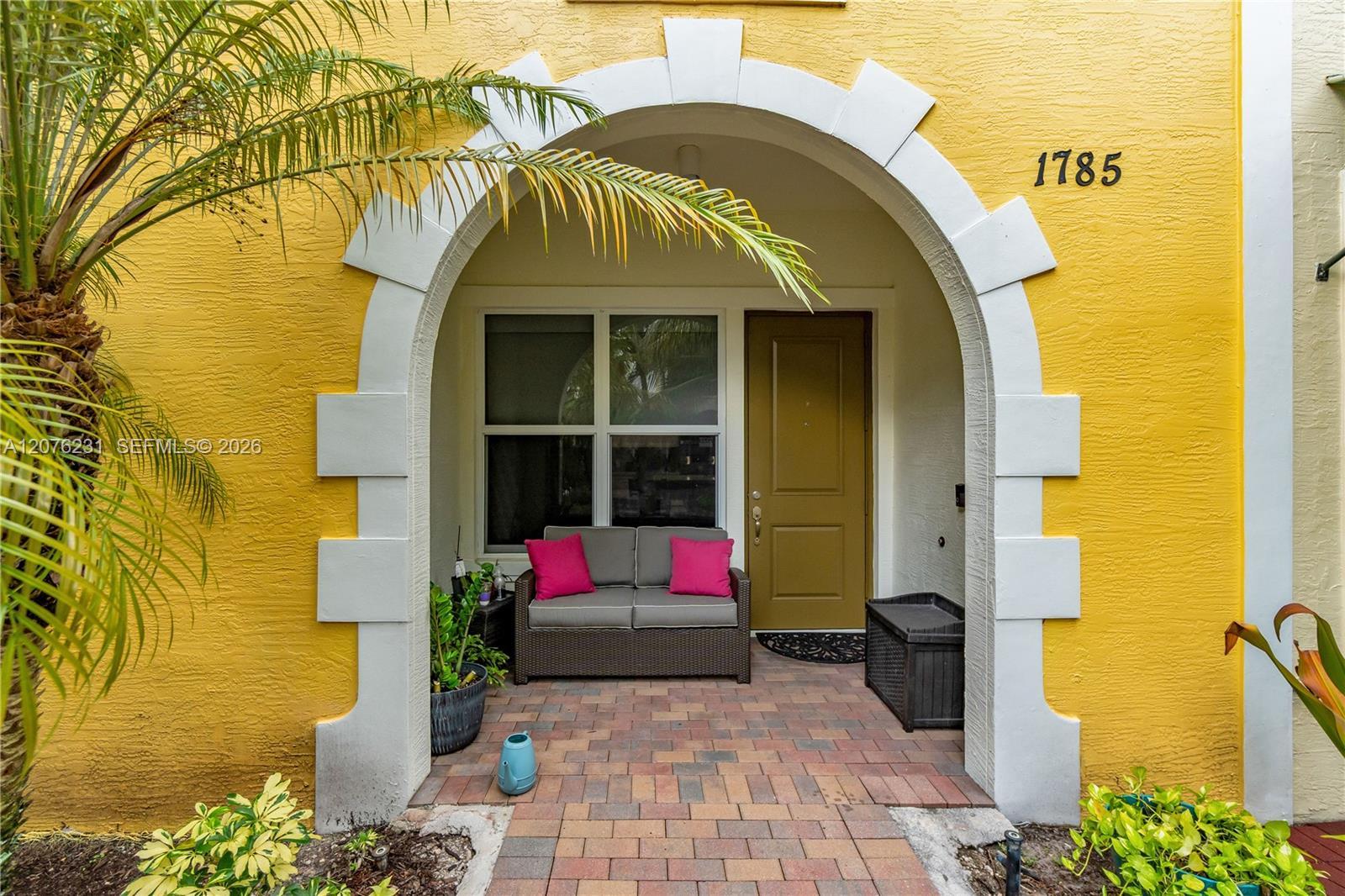Pembroke Pines, FL 33028 photo 2