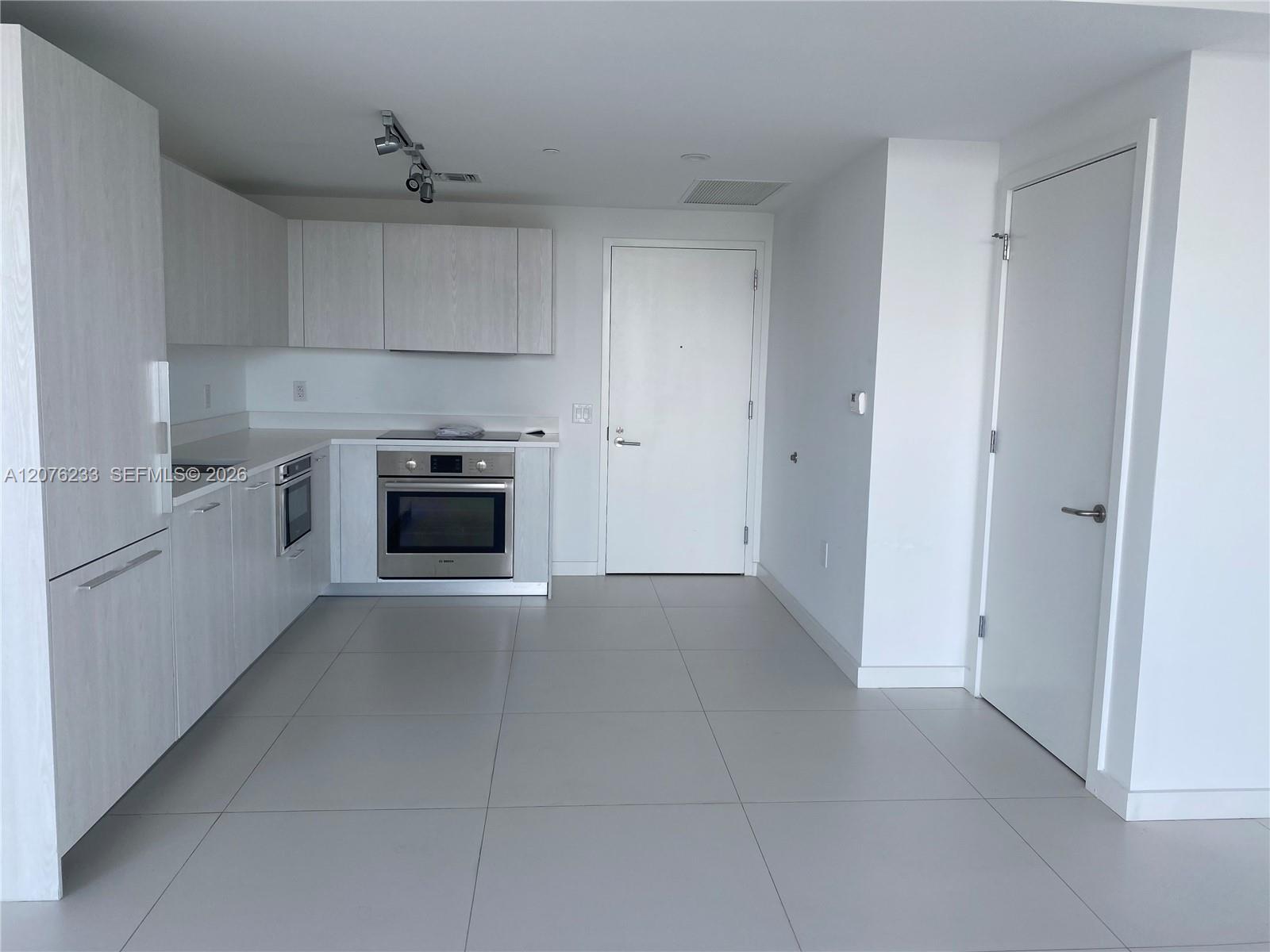 501 NE 31st St # 2509, Miami FL 33137 photo 4