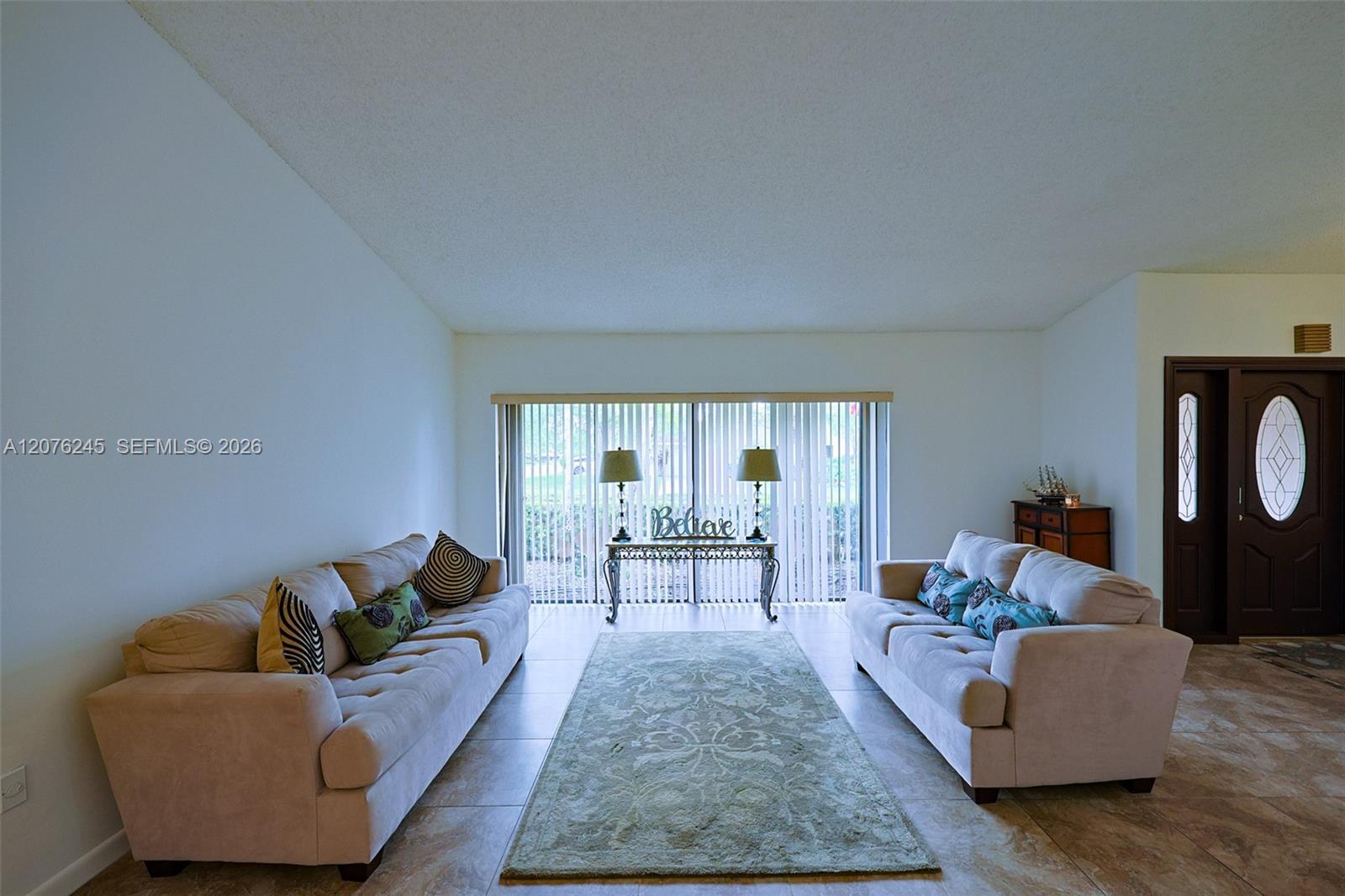 18723 SW 83rd Pl, Cutler Bay FL 33157 photo 4