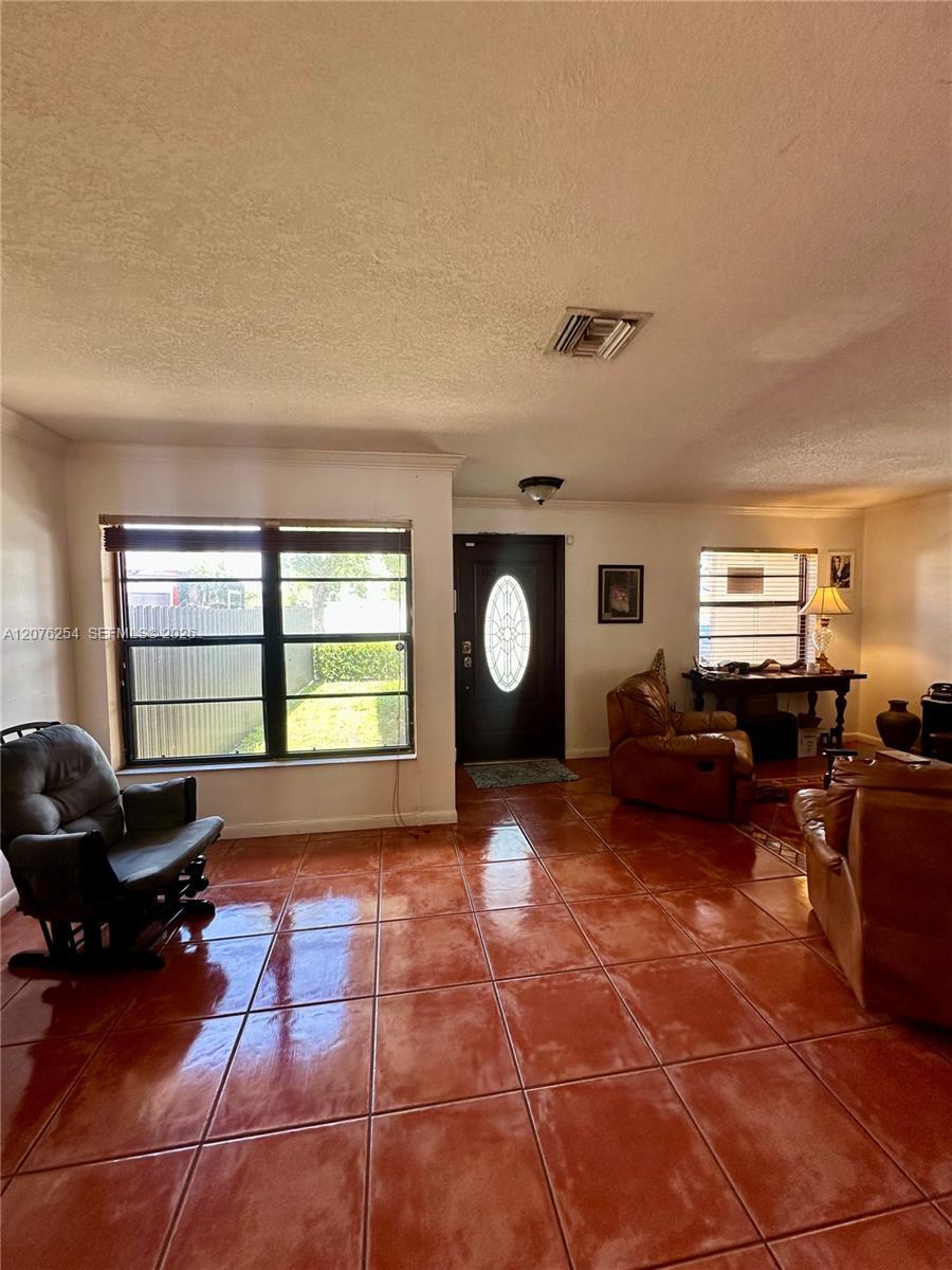 10330 Puerto Rico Dr, Cutler Bay FL 33189 photo 2