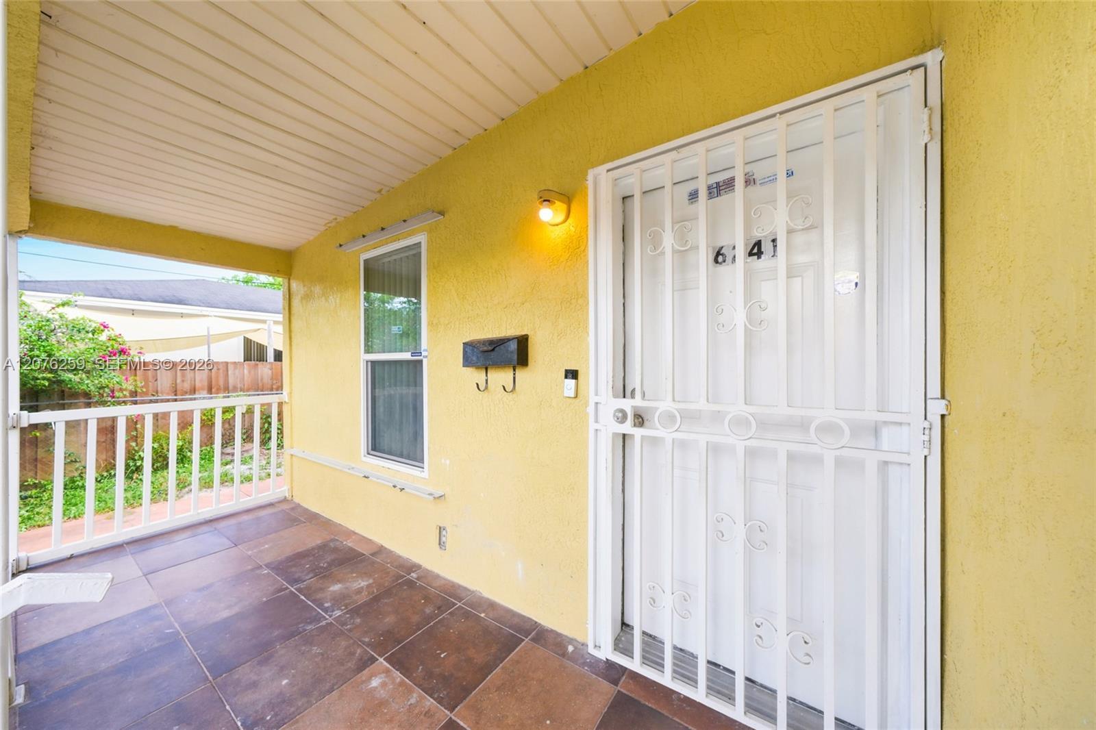 6241 NW 1st Pl, Miami FL 33150 photo 3
