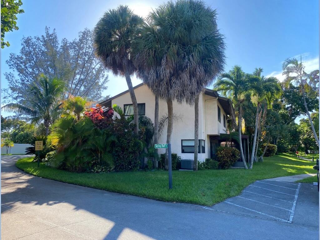 3400 SPRING BLUFF Place # 49, Lauderhill FL 33319 photo 2