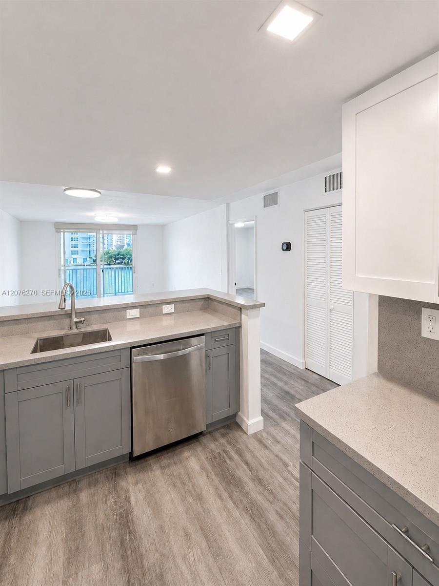 4000 NE 170th St # 206, North Miami Beach FL 33160