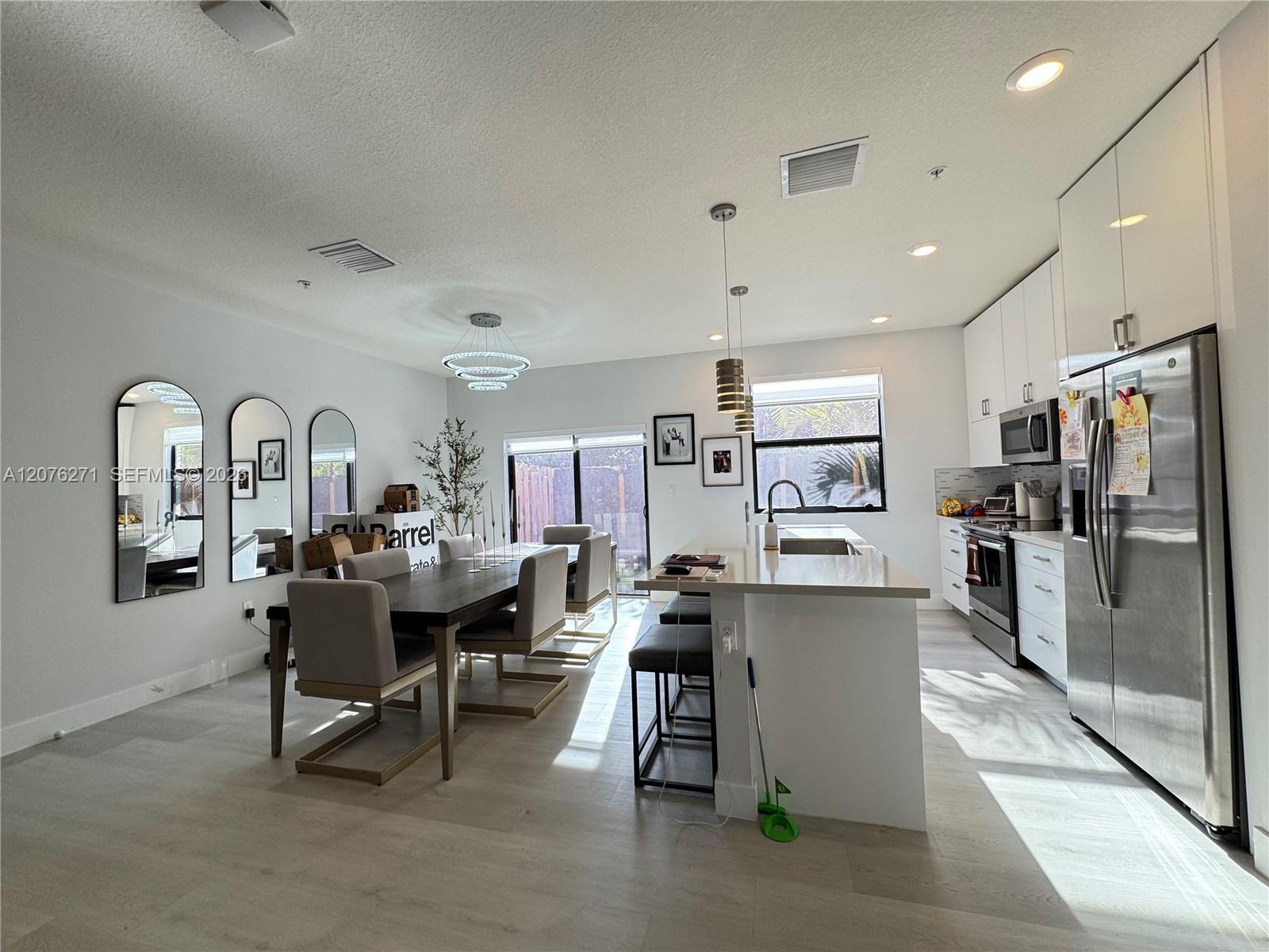 10413 NW 82nd St # 3, Doral FL 33178
