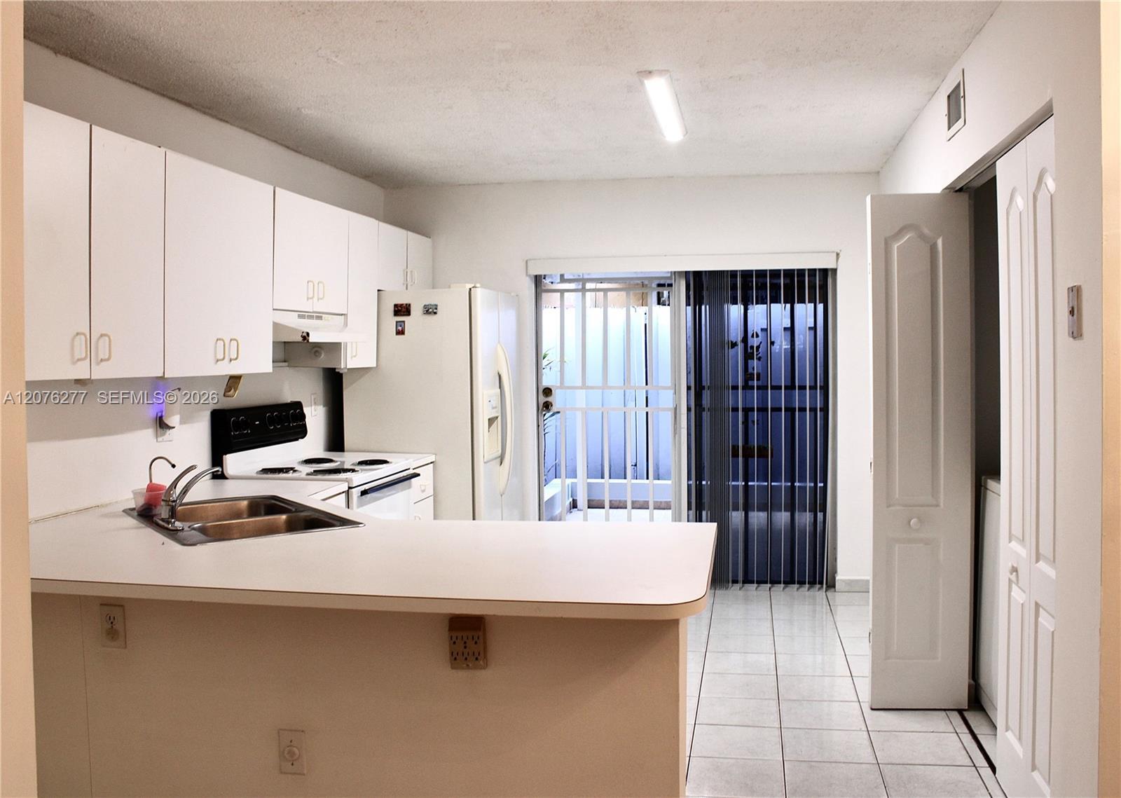 3375 W 76th St # 145, Hialeah FL 33018 photo 4