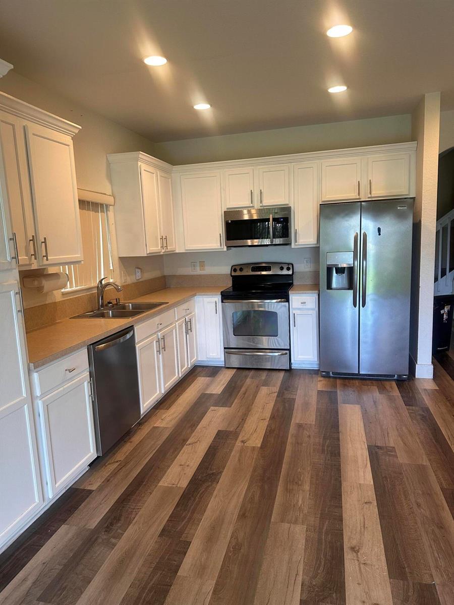 3016 NW 30TH Avenue, Oakland Park FL 33311 photo 2