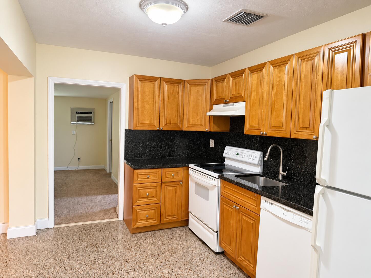 5456 NE 1ST Avenue, Oakland Park FL 33334 photo 2